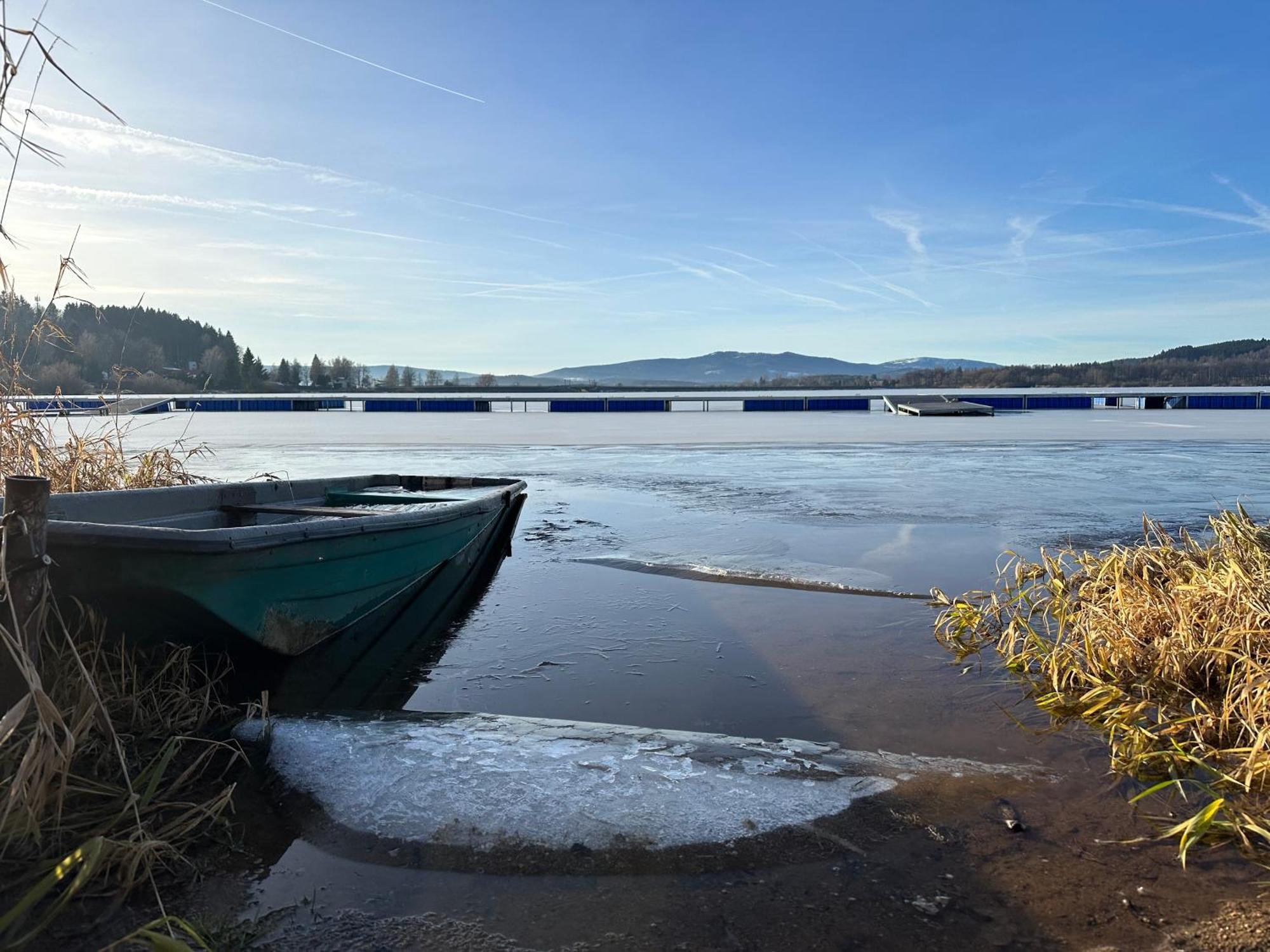 Unique Lipno Apartment Cerna v Posumavi Luaran gambar